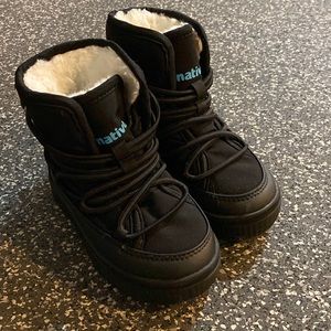 Native size 8 toddler winter boots black